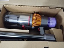 Aspirateur dyson v15 d'occasion  Cappelle-la-Grande