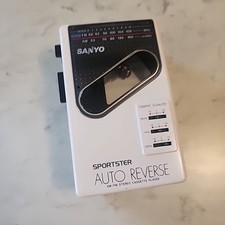 Walkman cassete branco vintage Sanyo MGR87 - Leia, testado comprar usado  Enviando para Brazil
