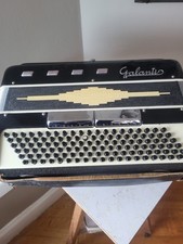 Usado, Acordeão Galanti Vintage com Estojo e Alças Feito na Itália Bom Estado comprar usado  Enviando para Brazil