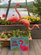(2) FLAMINGOS ROSA PLÁSTICO VINTAGE + PLACA DE METAL ALOHA comprar usado  Enviando para Brazil