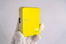 Green yellow sony d'occasion  Expédié en Belgium