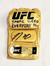 LUVA DE LUTA OFICIAL DOURADA UFC AUTOGRAFADA ASSINADA POR NICK DIAZ CERTIFICADA JSA 🔥  comprar usado  Enviando para Brazil