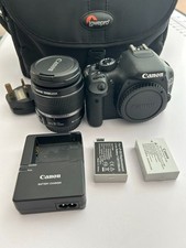 Canon EOS 550D 18.0MP DSLR Aparat cyfrowy z EFS TO OBIEKTYW 18-55mm i Lowepro Rezo 180 AW na sprzedaż  Wysyłka do Poland