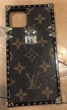 Iphone case louis d'occasion  Expédié en Belgium