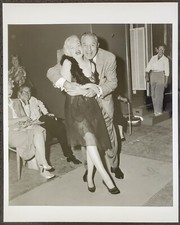 1958 Marilyn Monroe Some Like It Hot Wardrobe UA Hollywood fotografia 8x10 comprar usado  Enviando para Brazil
