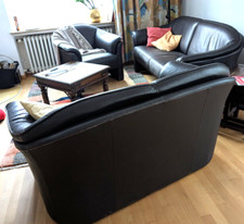Dunkelbraune zierliche sofas gebraucht kaufen  Bielefeld