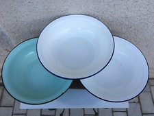 Bassines cuvettes tôle d'occasion Bassines cuvettes tôle d'occasion  Arinthod