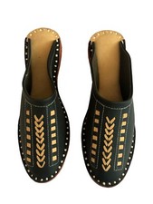 Tamancos masculinos de couro preto genuíno étnico mulas sapatos feitos à mão sandálias indianas, usado comprar usado  Enviando para Brazil