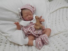 Adorable mini bébé d'occasion  Plélan-le-Grand