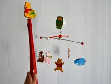 Berço musical de madeira Disney Sears Winnie The Pooh leitão móvel tigre vintage comprar usado  Enviando para Brazil