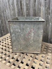 Usado, ANTIGO VINTAGE SYKES RÚSTICO GALVANIZADO INDUSTRIAL PLANTADOR DE JARDIM/POTE CAIXA TOTE comprar usado  Enviando para Brazil
