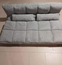 Divano terra pieghevole usato  Canosa di Puglia