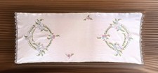 Corredor de mesa vintage feito à mão rosa claro bordado renda 15-1/2”x38-1/2” comprar usado  Enviando para Brazil