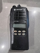 Rádio bidirecional Motorola HT1250 VHF defeituoso AAH25KDF9AA5AN comprar usado  Enviando para Brazil
