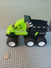 Caminhão basculante EARTHMOVER 21 MAISTO 8" brinquedo de construção de equipamento grande fundido e plástico, usado comprar usado  Enviando para Brazil
