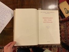 Dizionario dei temi usato  Italia