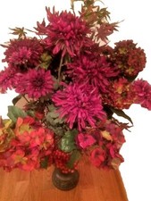 Silk flower arrangement for sale  Germantown