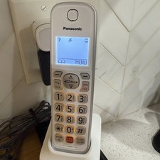 Telefone Panasonic KX-TGDA83 sem fio aparelho e base PNLC1077 branco testado veja fotos comprar usado Telefone Panasonic KX-TGDA83 sem fio aparelho e base PNLC1077 branco testado veja fotos comprar usado  Enviando para Brazil