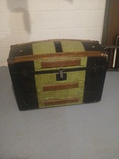 Old trunk. antique for sale  Benson