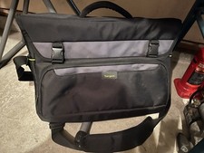 Targus messenger 17x14 for sale  Lincoln