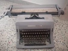 Macchina scrivere olivetti usato  Cetraro