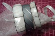 Tris bracciali madreperla usato  Torino