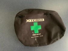 (1) 00-04 OEM Nissan Xterra kit de primeiros socorros montado na tampa da caçamba BOLSA VAZIA, usado comprar usado  Enviando para Brazil