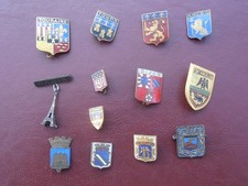 Lot petits insignes d'occasion  France