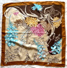 Foulard soie vintage d'occasion  Montferrand-le-Château