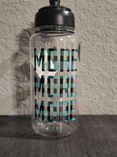 Novo com etiquetas Victoria's Secret "MAIS MAIS logotipo garrafa de água 32 oz transparente comprar usado Novo com etiquetas Victoria's Secret "MAIS MAIS logotipo garrafa de água 32 oz transparente comprar usado  Enviando para Brazil