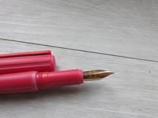 Stylo plume scolaire d'occasion  Charleville-Mézières