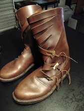 Bottes médiévales cuir d'occasion  Issoire