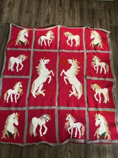Design caseiro de unicórnio afegão. Sombra de rosa com detalhes vermelhos em manchas., usado comprar usado  Enviando para Brazil