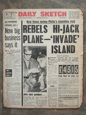 Newspapers 1966 back for sale  LONDON