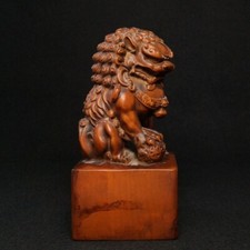 Usado, Decoração colecionável de estátua de leão esculpida à mão madeira buxo chinesa antiga de 4,4 polegadas comprar usado  Enviando para Brazil