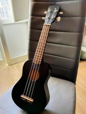 Ukulele soprano nero usato Ukulele soprano nero usato  Bari
