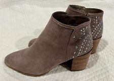 Fergie taupe women for sale  Gilmanton