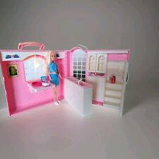 Cucina magica barbie usato  Poviglio