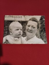 Krankenschwester hält süßes gebraucht kaufen  Schönebeck (Elbe)