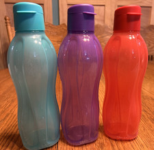 Tupperware ECO Sparkly Water BOTTLES Conjunto de 3 Azul-petróleo Roxo Vermelho 25oz NOVO EM FOLHA comprar usado Tupperware ECO Sparkly Water BOTTLES Conjunto de 3 Azul-petróleo Roxo Vermelho 25oz NOVO EM FOLHA comprar usado  Enviando para Brazil