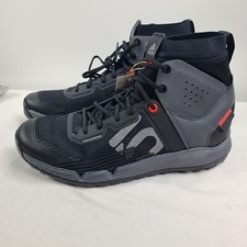Men 8.5 women for sale  New Haven