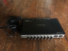 Interface de áudio Tascam US-800 USB 2.0 -- TESTADO E FUNCIONANDO, usado comprar usado Interface de áudio Tascam US-800 USB 2.0 -- TESTADO E FUNCIONANDO, usado comprar usado  Enviando para Brazil