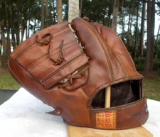 baseball bats glove for sale baseball bats glove for sale Titusville