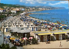 Cartolina fano spiaggia usato  Italia