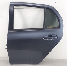 Toyota yaris xp9 gebraucht kaufen  Leipzig