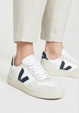 Nwot veja sneakers d'occasion  Expédié en Belgium