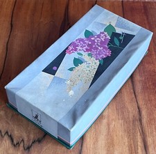 Boite carton savon d'occasion  Paris XVIII