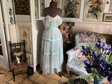 Robe ancienne femme d'occasion  Maisse