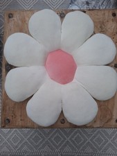 Flower petal shaped for sale  MOUNTAIN ASH