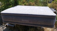 Lits, matelas d'occasion Lits, matelas d'occasion Carcès